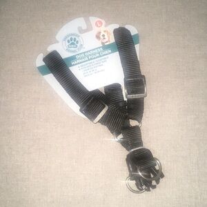 Dog Harness size Large adjustable fits dog’s chest size 20” to 26” says